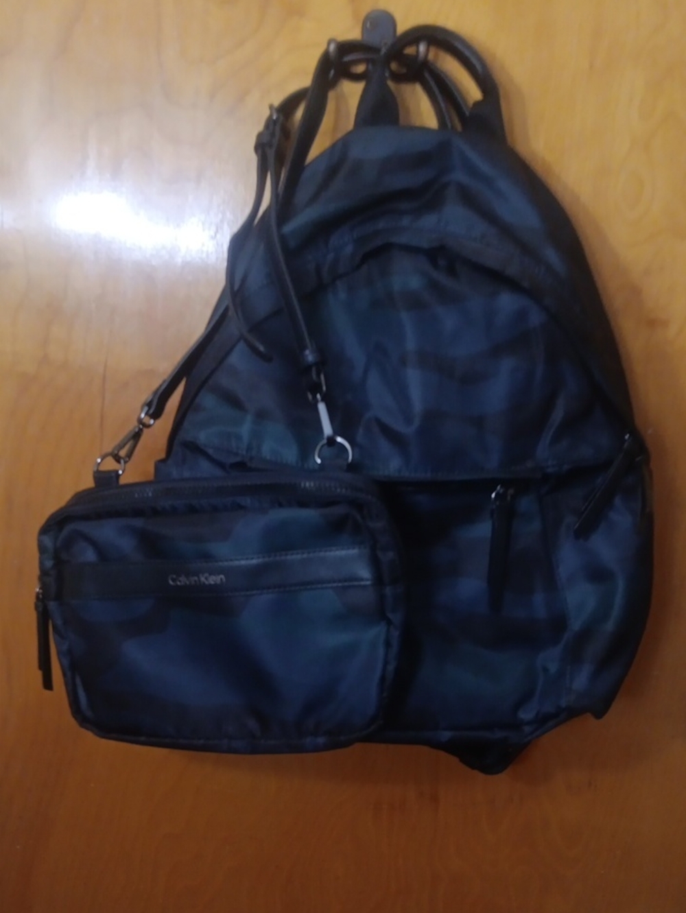 Calvin Klein Back Pack With Detachable Crossbody In Dark Bllue Green And Black - Picture 3 of 4